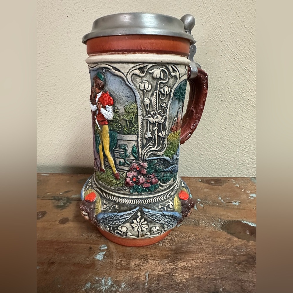 Beer Stein ALT GRENZAN Western Germany
THEWALT Beer Stein - Picture 6 of 12